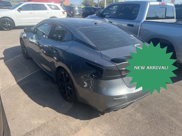 2020 Nissan Maxima SR photo 2