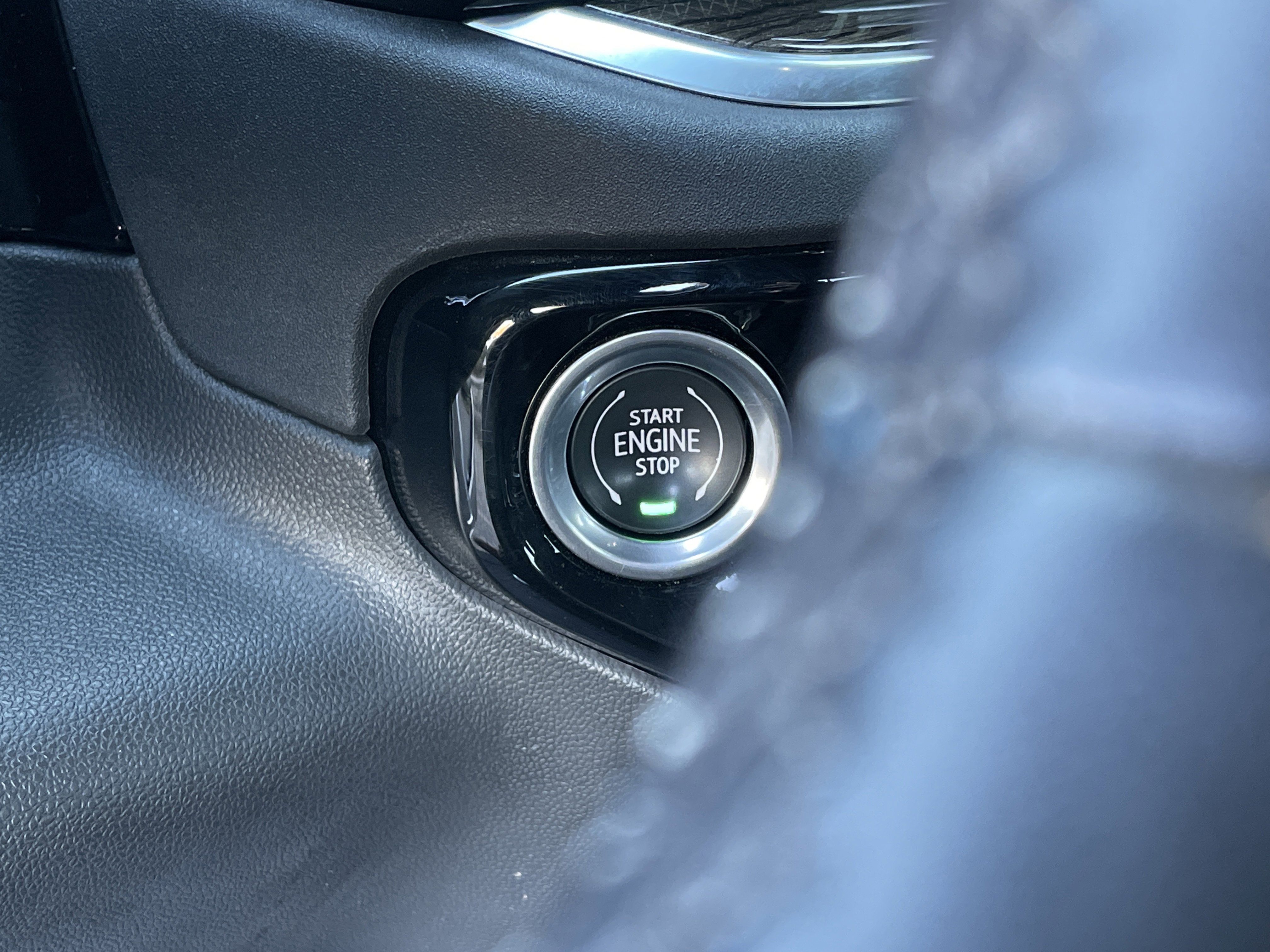 2022 Chevrolet Silverado 1500 LT Trail Boss photo 2