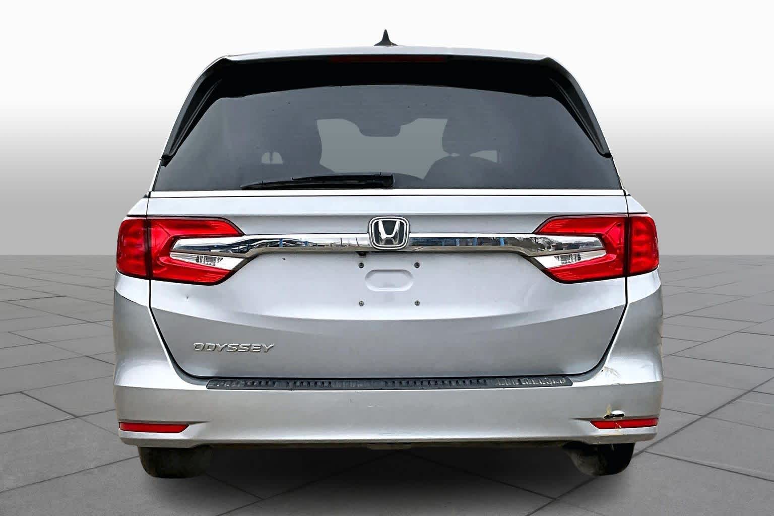 2018 Honda Odyssey EX-L photo 4