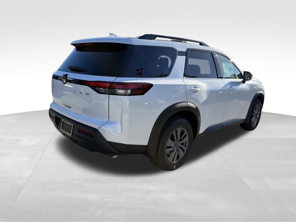 2025 Nissan Pathfinder SV photo 4