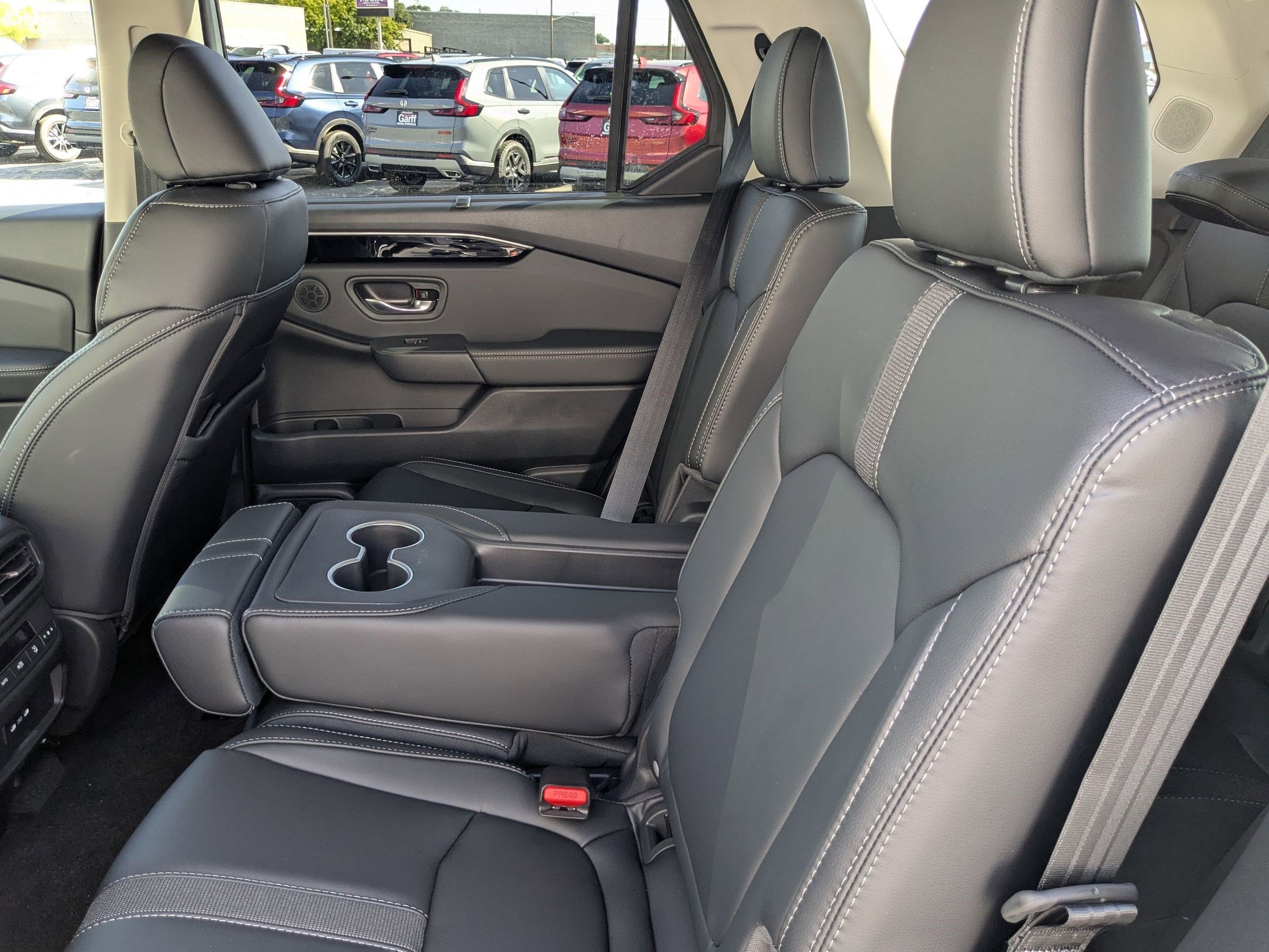 2025 Honda Pilot Touring photo 15
