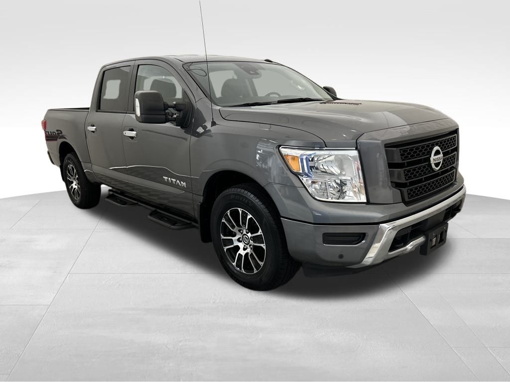 2021 Nissan Titan SV photo 8