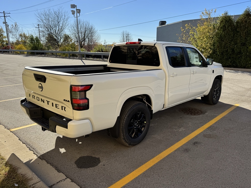 2026 Nissan Frontier Crew Cab SV photo 4