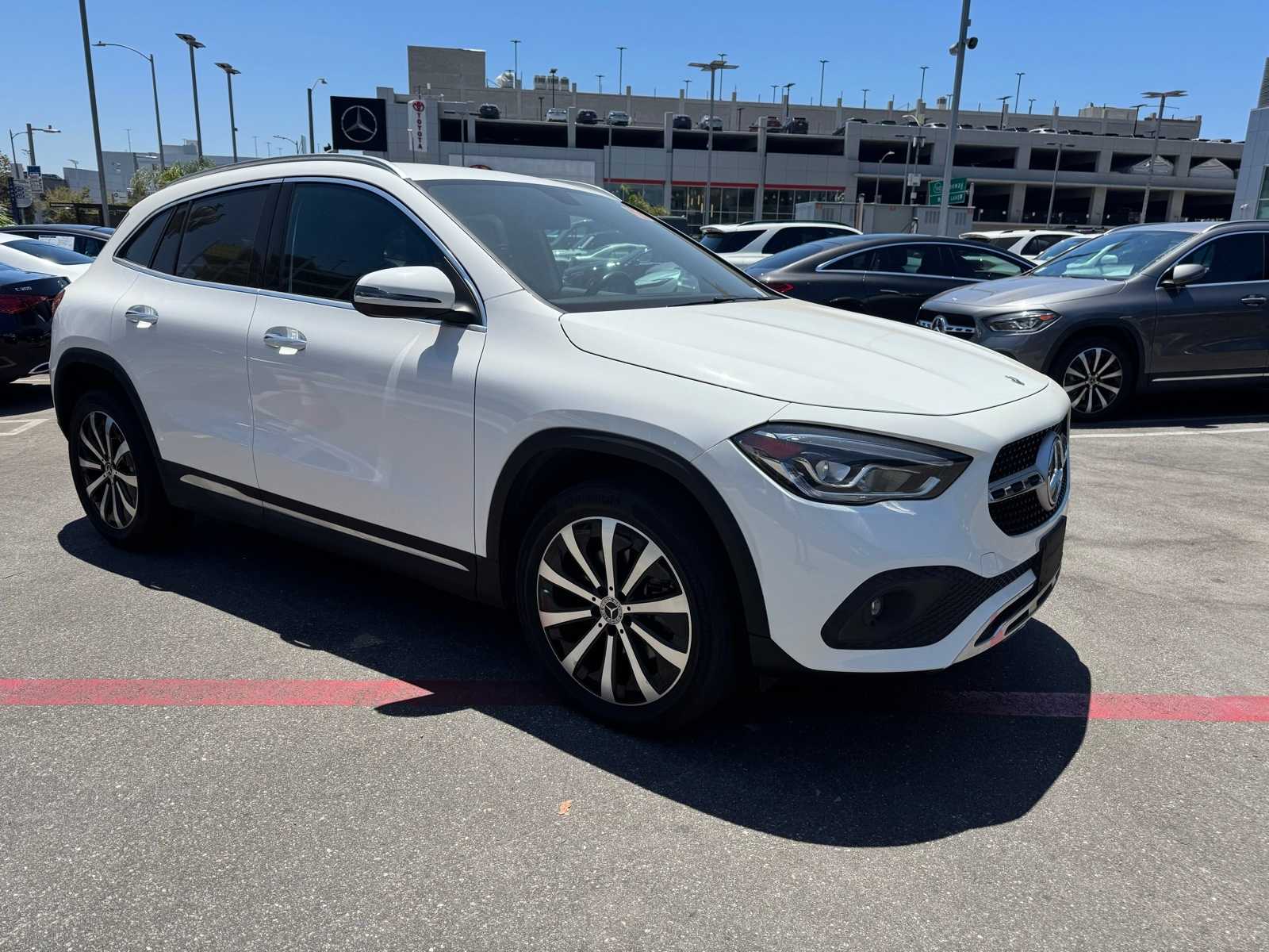 2022 Mercedes Benz GLA 250 photo 3