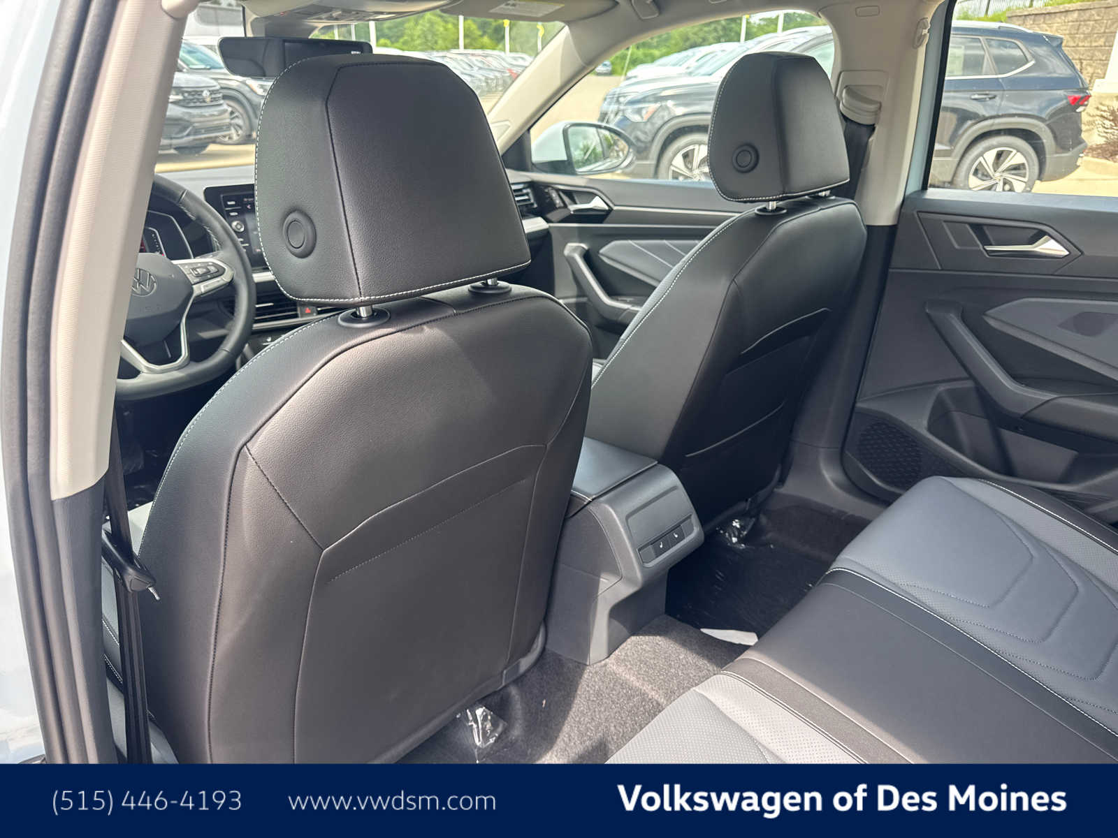 2025 Volkswagen Jetta SEL photo 12