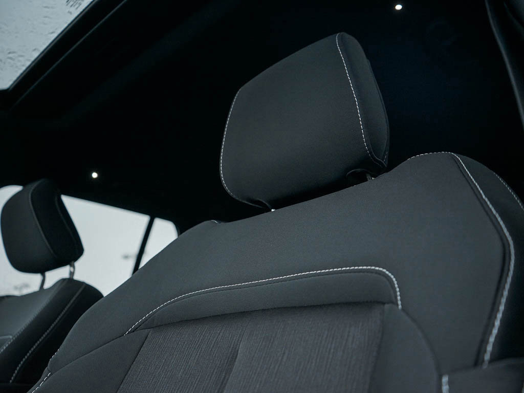 2025 Jeep Grand Cherokee Laredo X photo 18