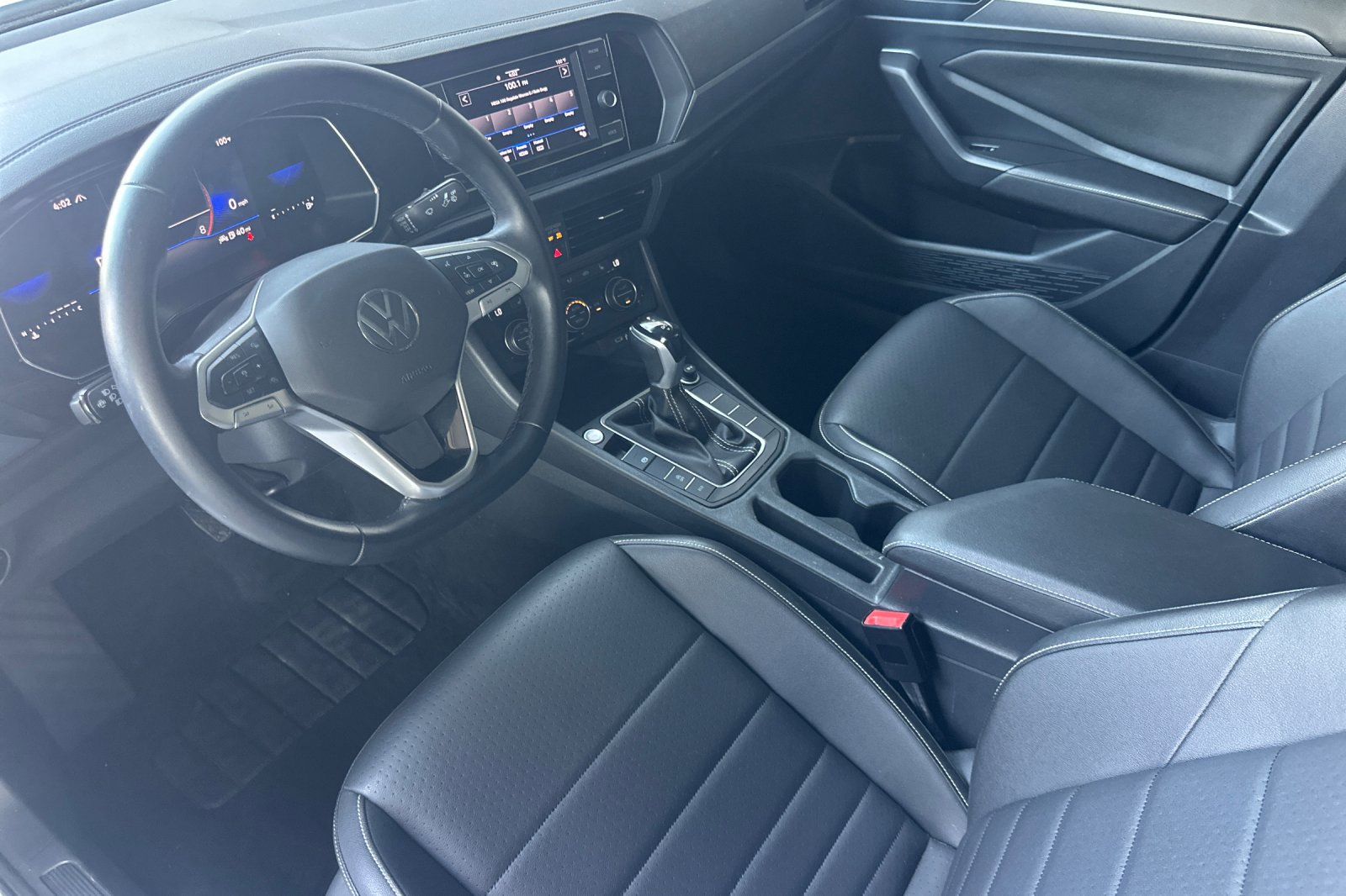 2024 Volkswagen Jetta SE photo 10
