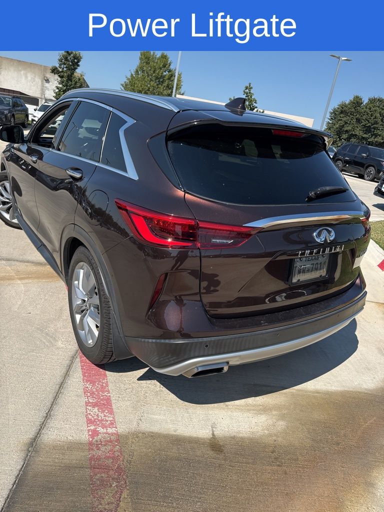 2020 Infiniti QX50 Luxe photo 3