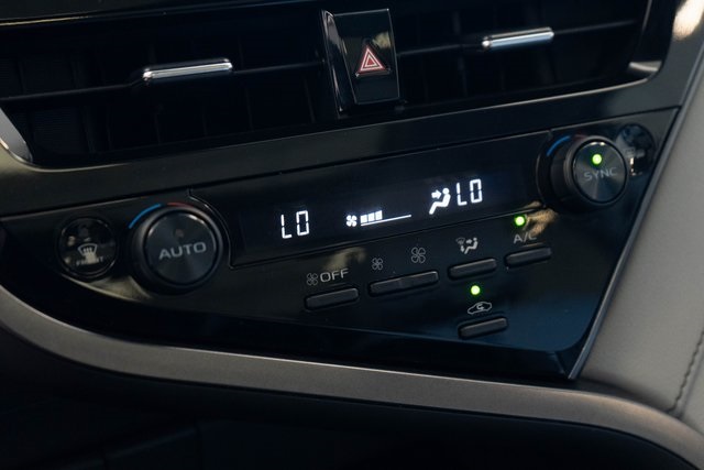 2023 Toyota Camry XLE photo 21