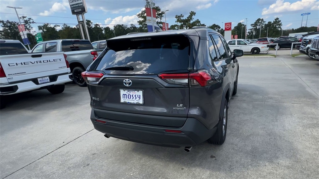 2022 Toyota RAV4 Hybrid LE photo 8