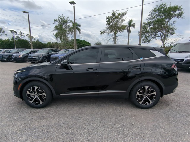 2023 Kia Sportage EX photo 7