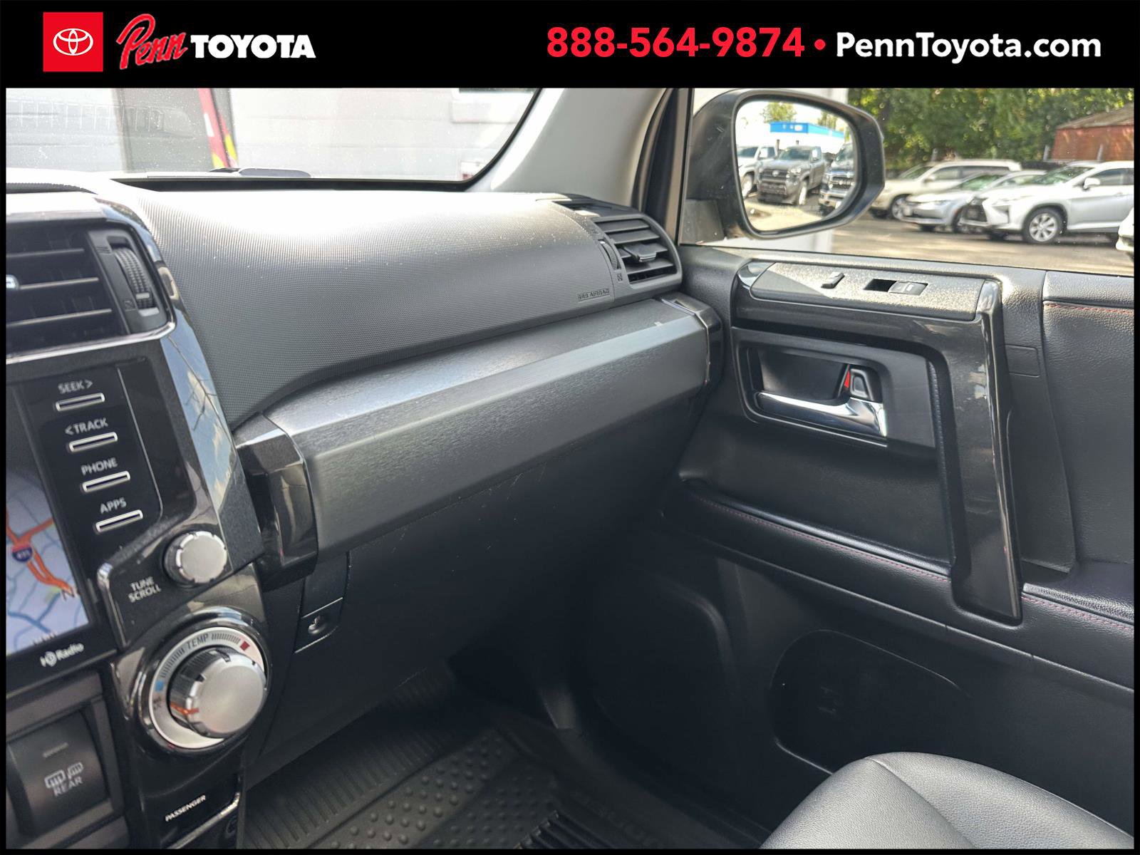 2022 Toyota 4Runner Premium photo 27