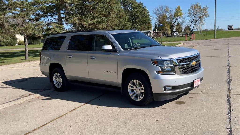 Used 2020 Chevrolet Suburban LT with VIN 1GNSKHKC0LR282351 for sale in Oslo, Minnesota