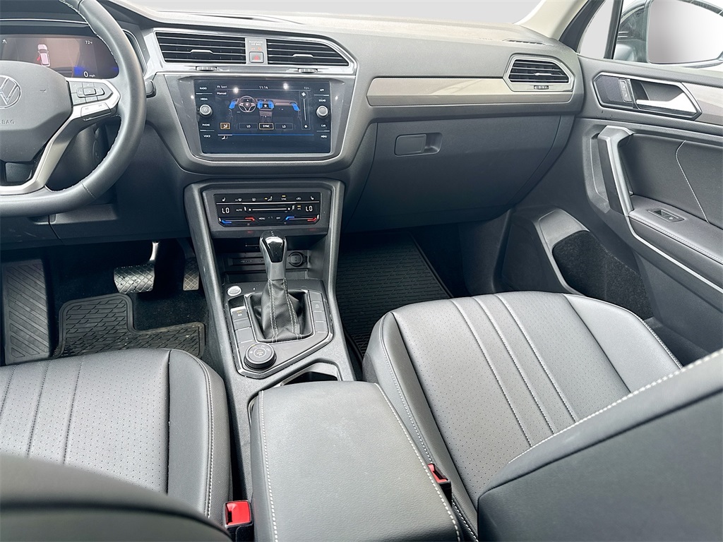 2024 Volkswagen Tiguan SE Wolfsburg Edition photo 22