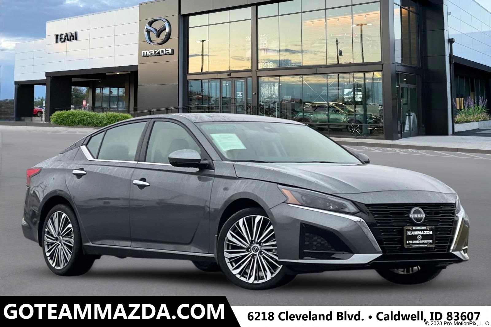 2024 Nissan Altima SL's photo