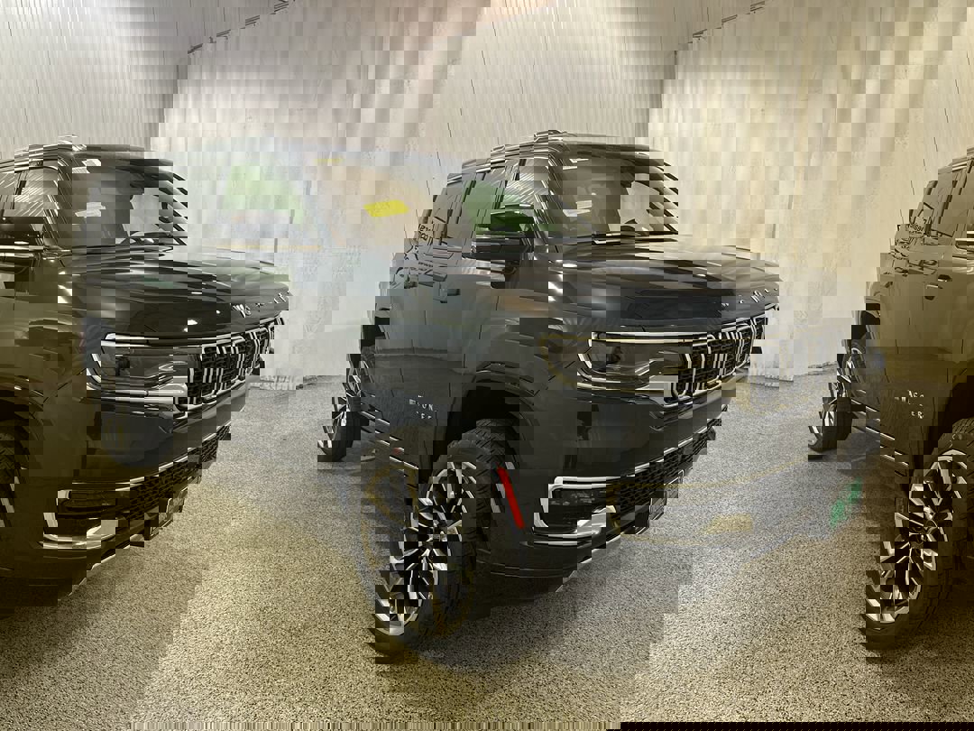 2025 Jeep Wagoneer Series III's photo