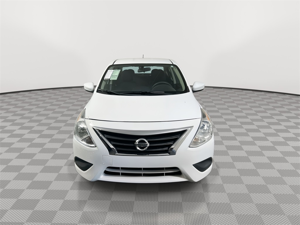 2019 Nissan Versa 1.6 Plus photo 3