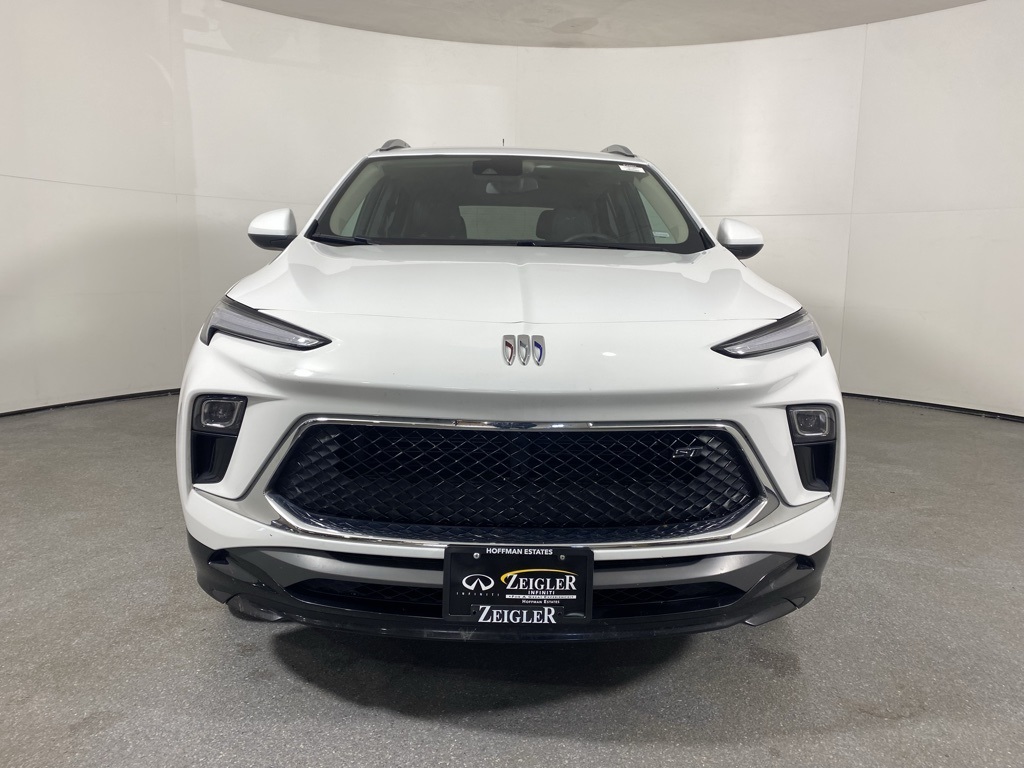 2024 Buick Encore GX Sport Touring photo 3