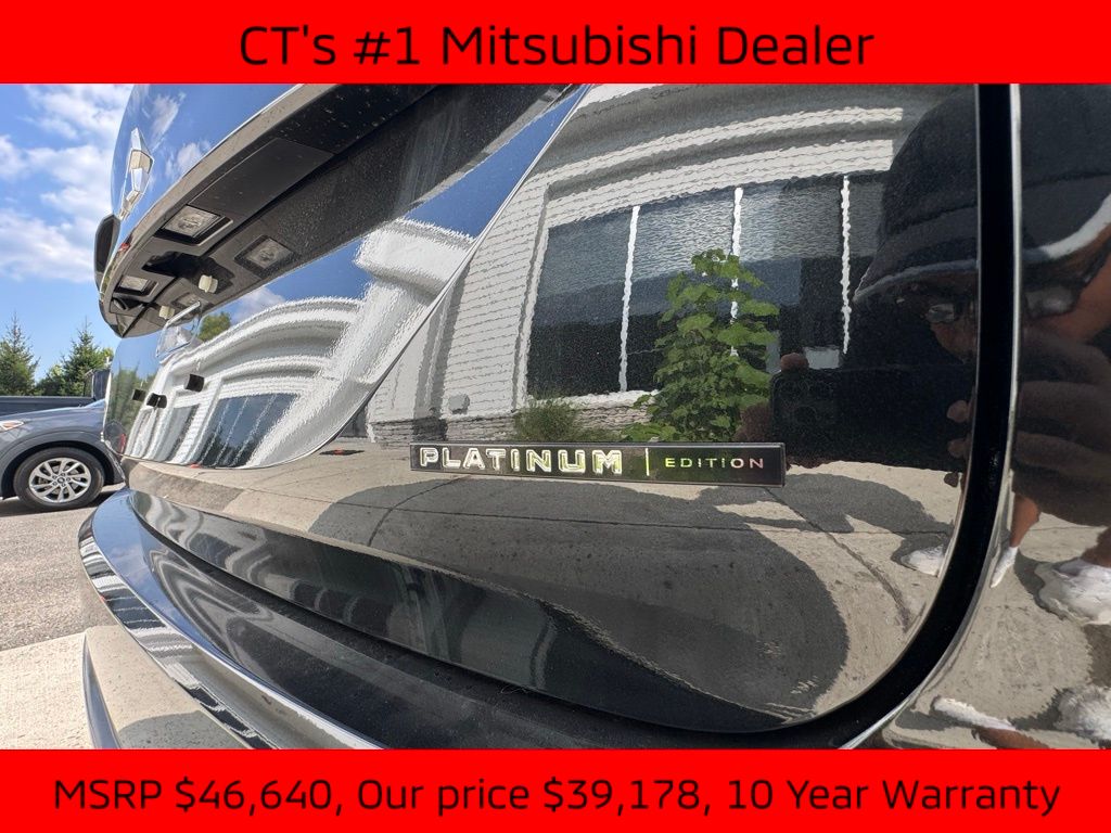 2025 Mitsubishi Outlander SEL photo 22