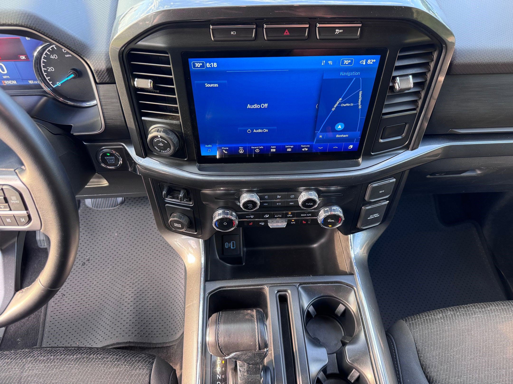 2023 Ford F-150 XLT photo 22