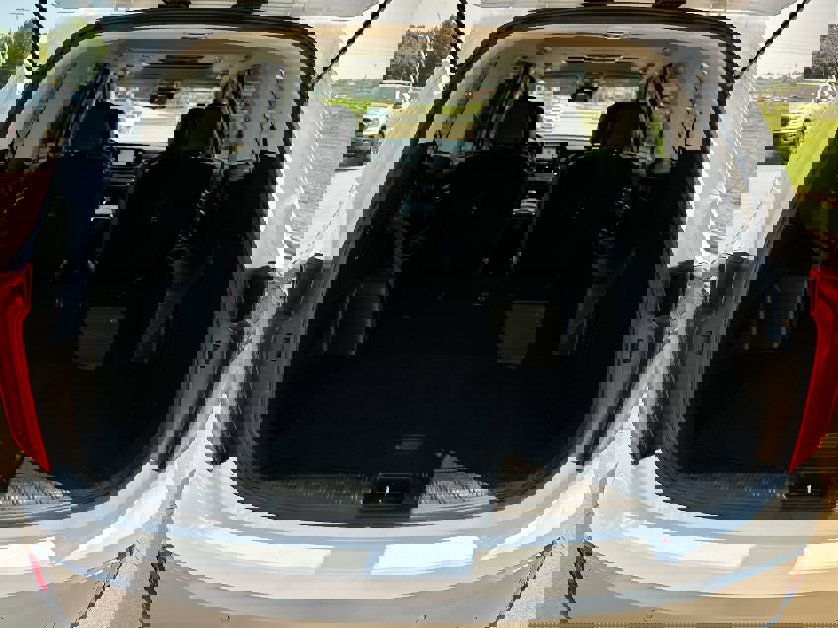 2023 Kia Telluride S photo 25