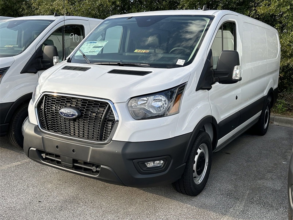 2024 Ford Transit Cargo Van photo 3