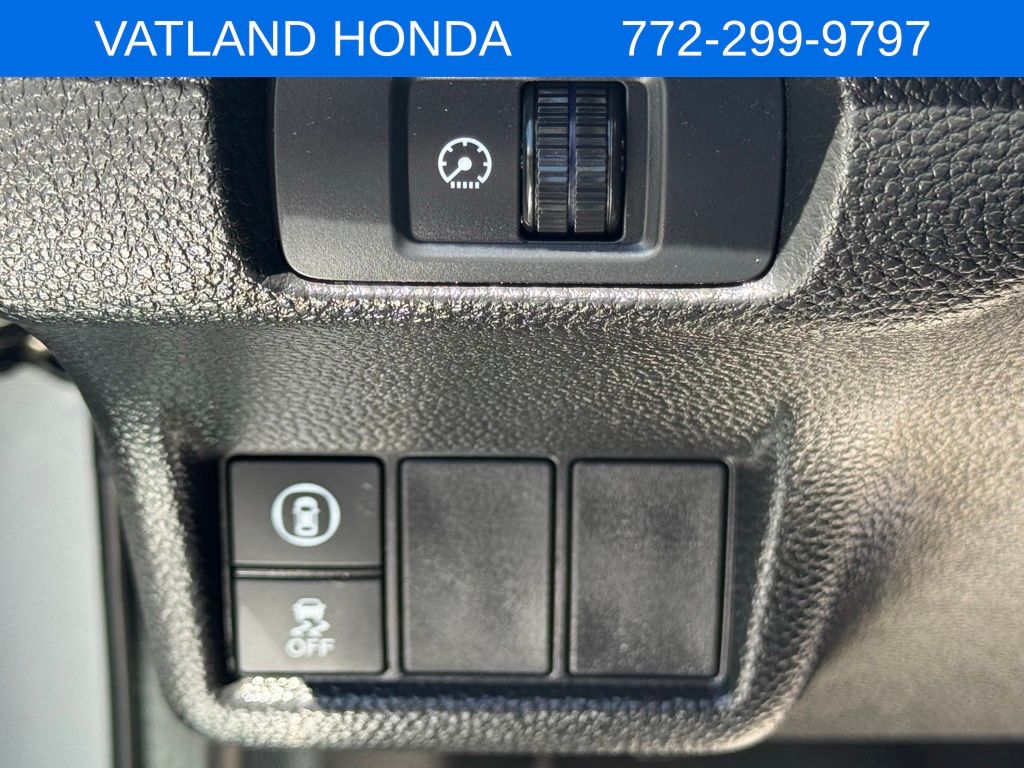 2023 Honda Civic LX photo 13