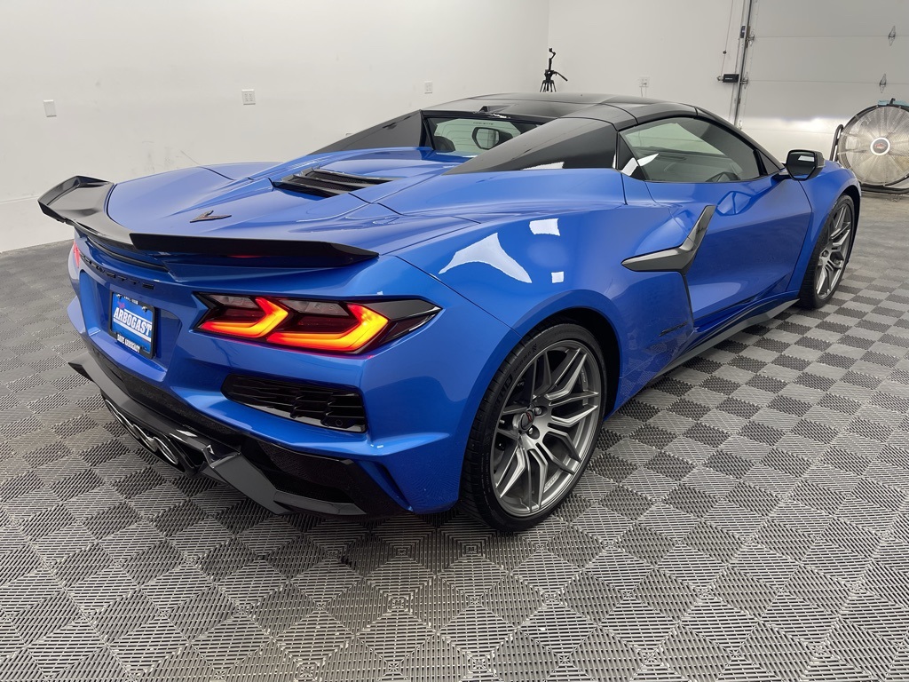 2025 Chevrolet Corvette Z06 1LZ photo 7