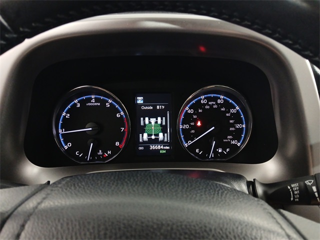 2018 Toyota RAV4 Limited photo 11