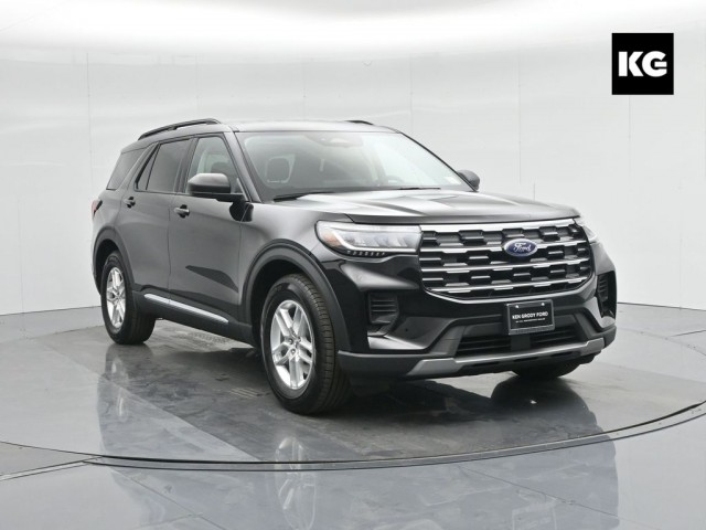 2025 Ford Explorer Active's photo