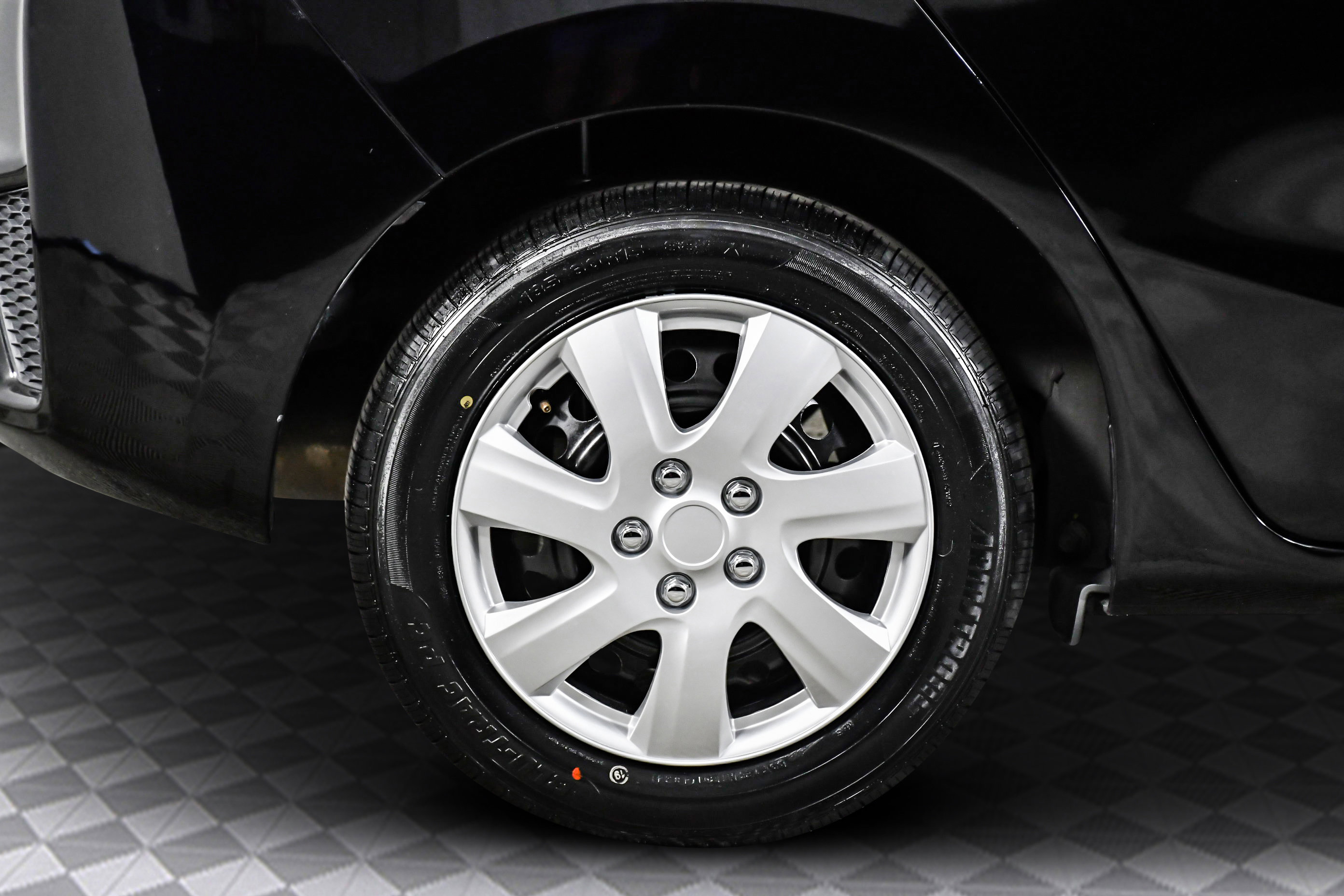 2017 Honda Fit LX photo 24