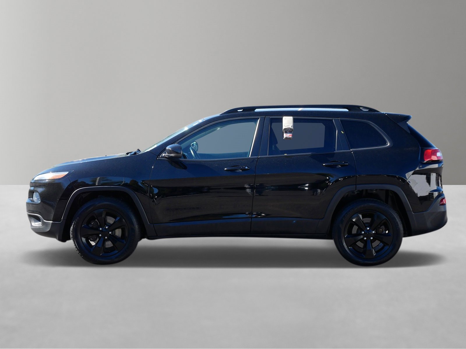 Used 2018 Jeep Cherokee Limited with VIN 1C4PJMDB8JD554864 for sale in White Bear Lake, Minnesota