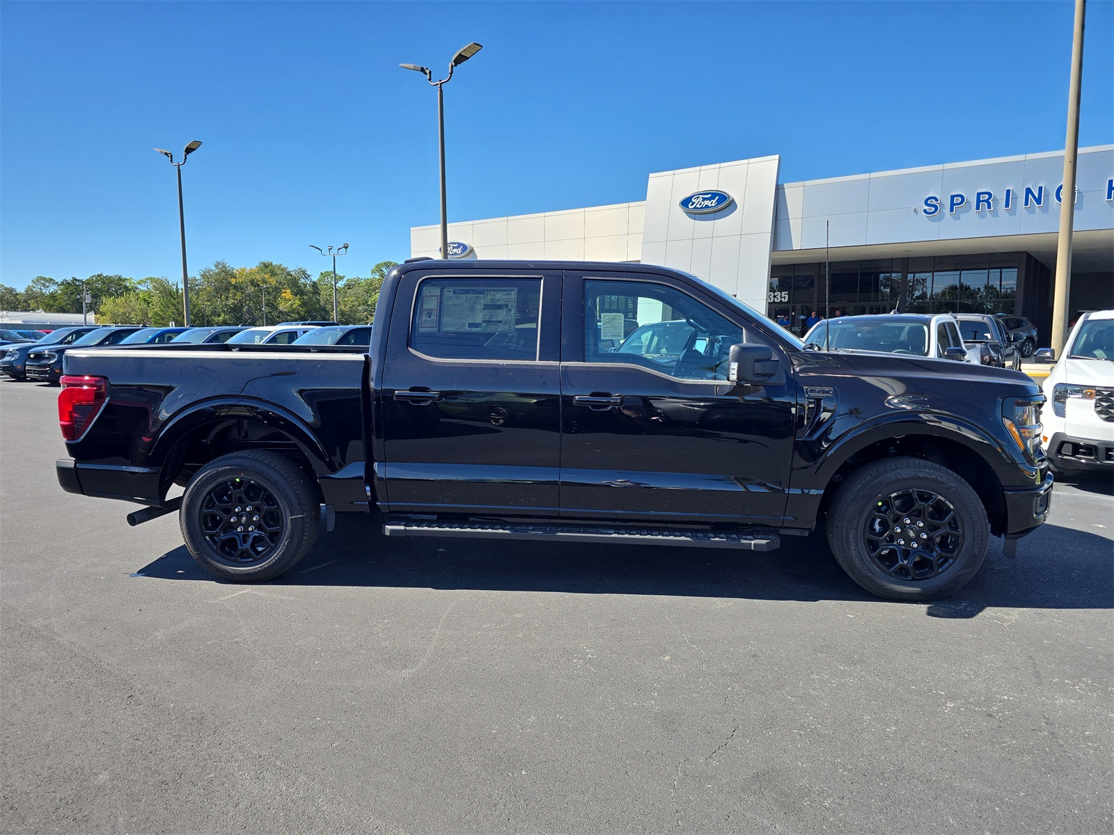 2025 Ford F-150 XLT photo 3