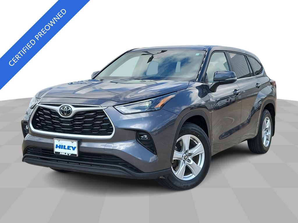 2024 Toyota Highlander LE's photo