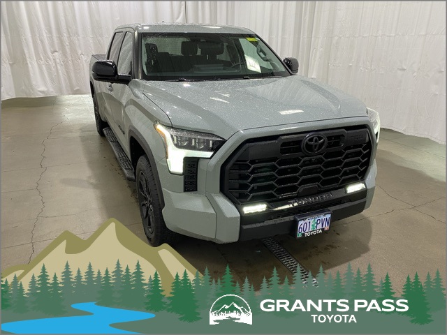 2024 Toyota Tundra Limited's photo