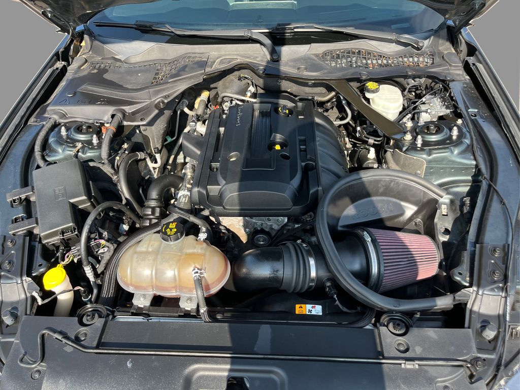 2016 Ford Mustang EcoBoost Premium photo 20
