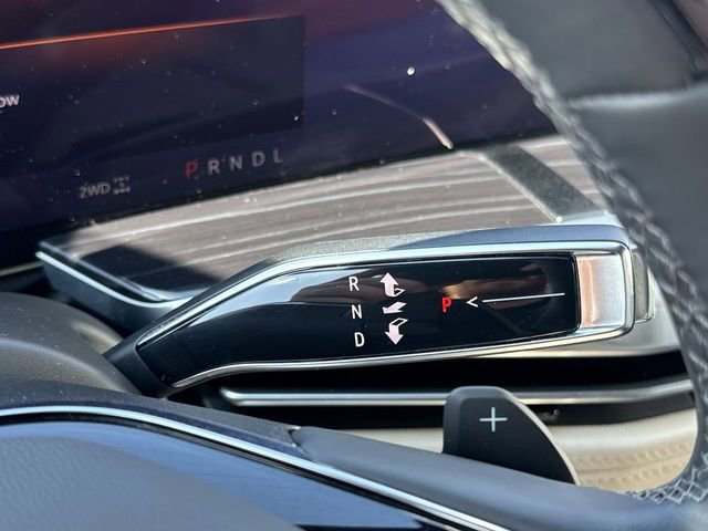 2025 Cadillac Escalade Sport photo 18