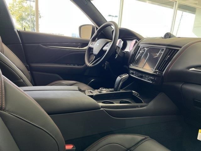 2024 Maserati Levante Modena photo 13