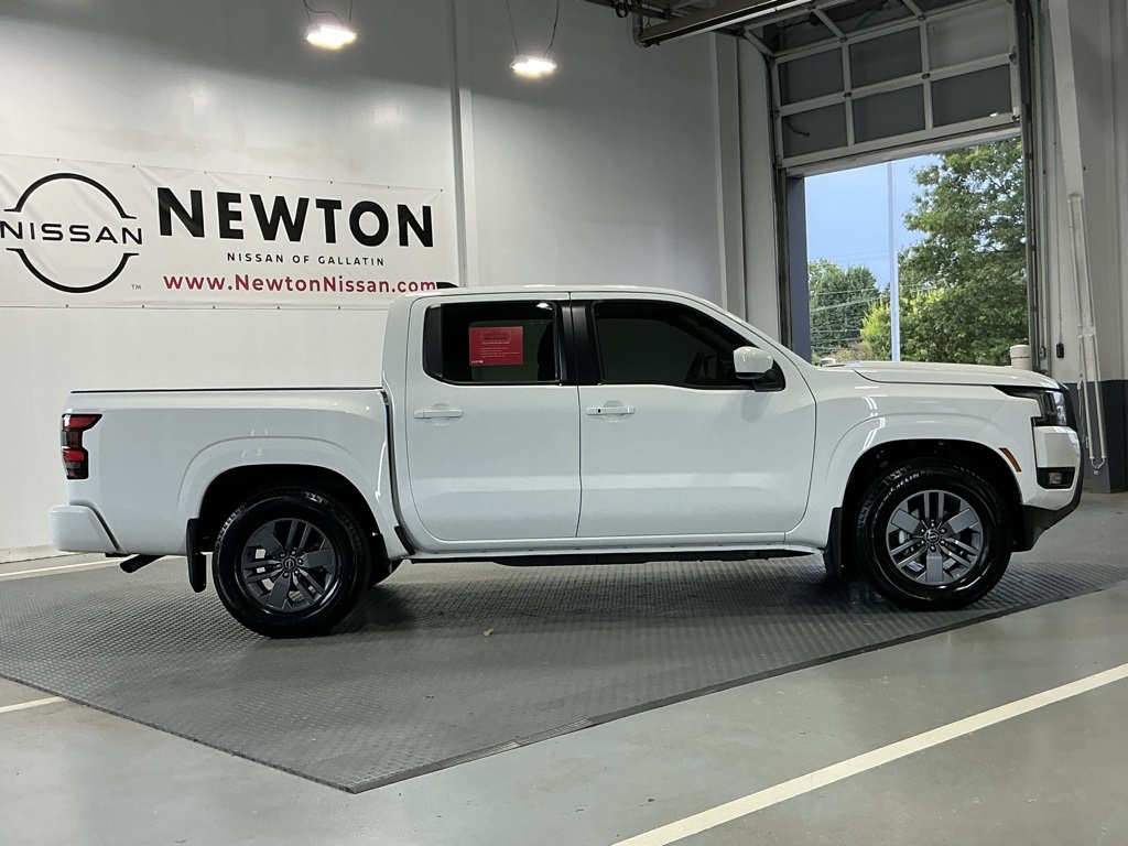 2025 Nissan Frontier SV photo 27