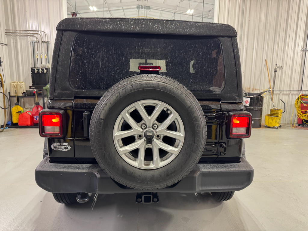 2023 Jeep Wrangler Sport S photo 6