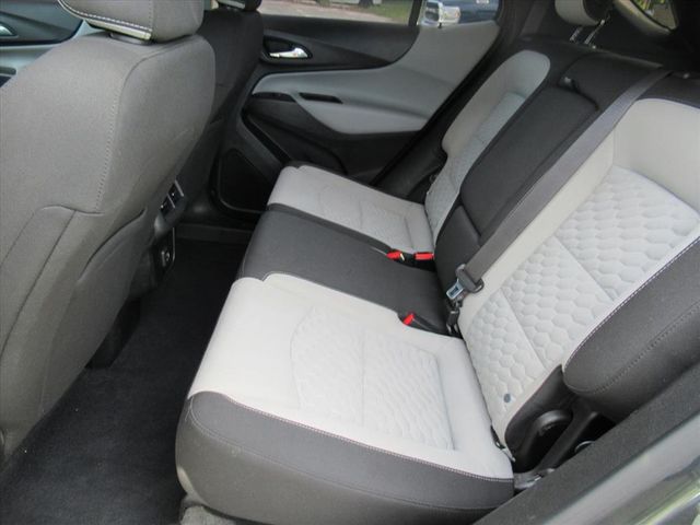 2020 Chevrolet Equinox LS photo 24