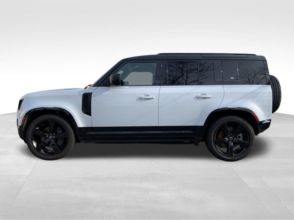 2023 Land Rover Defender 110 X-Dynamic SE photo 5
