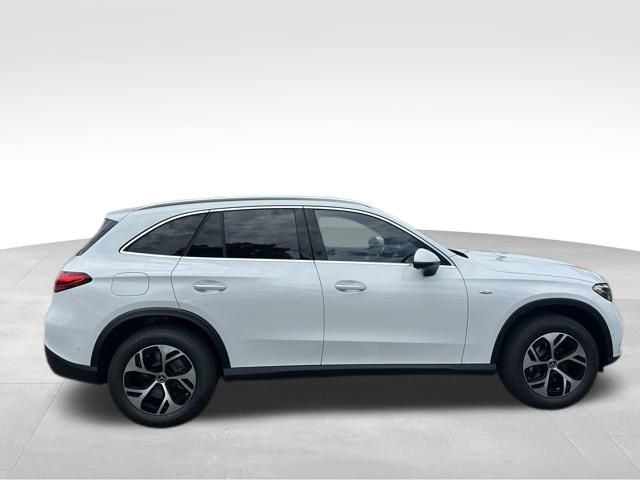 2025 Mercedes Benz GLC 350e 4MATIC photo 5