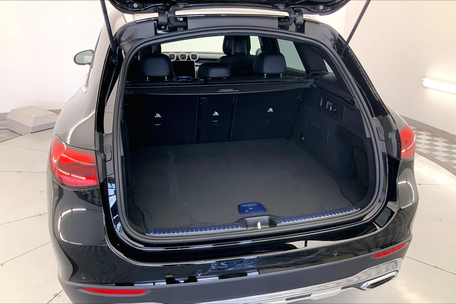 2025 Mercedes Benz GLC 300 4MATIC photo 19