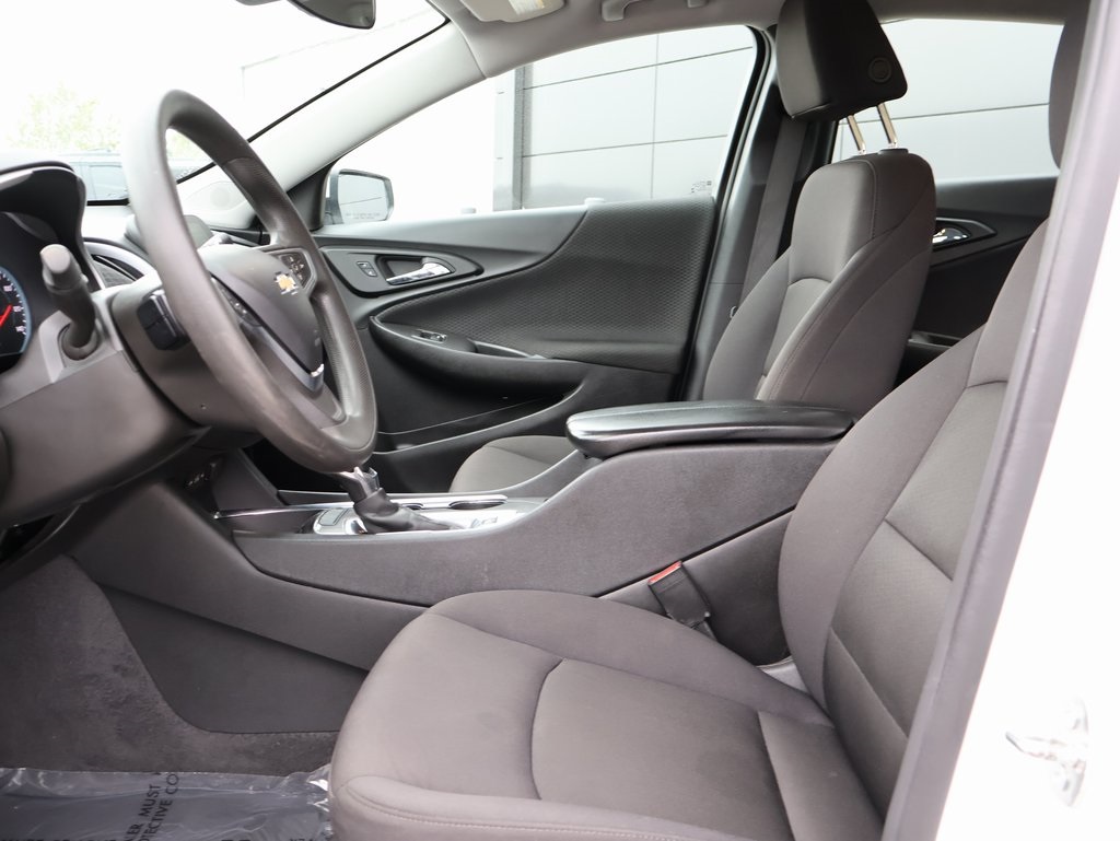 2023 Chevrolet Malibu 1LT photo 22