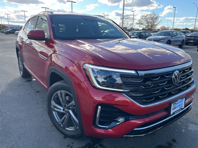 2024 Volkswagen Atlas Cross Sport SEL R-Line photo 7