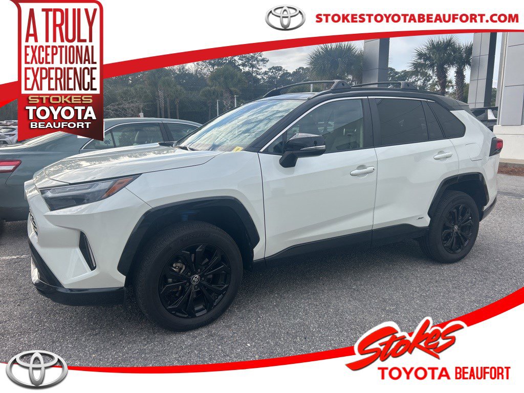 2022 Toyota RAV4 XSE's photo