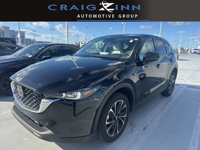 2023 Mazda CX-5 S Premium package's photo