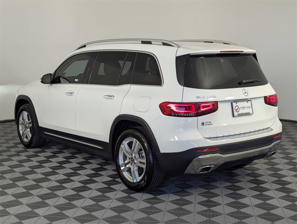 2021 Mercedes Benz GLB 250 photo 4