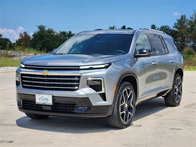 2026 Chevrolet Traverse High Country photo 2